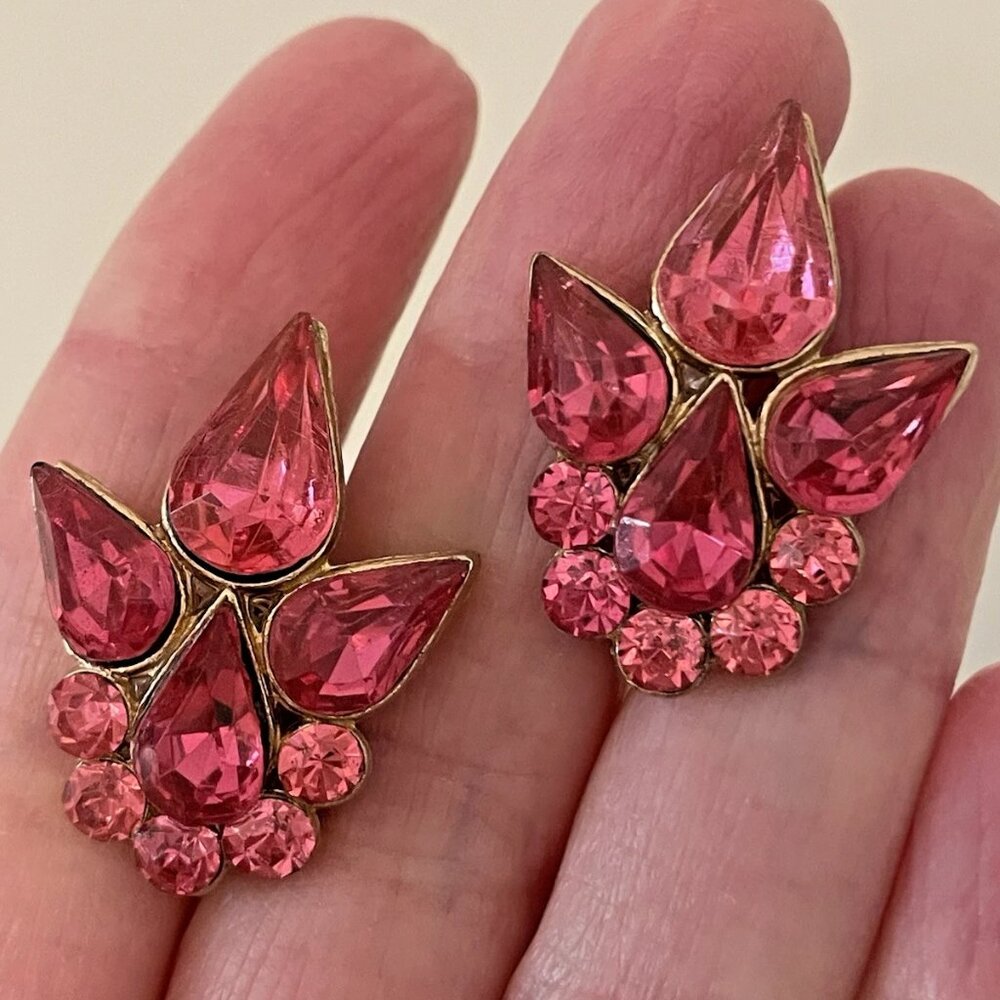 Vintage Pink Rhinestone Screw back Earrings